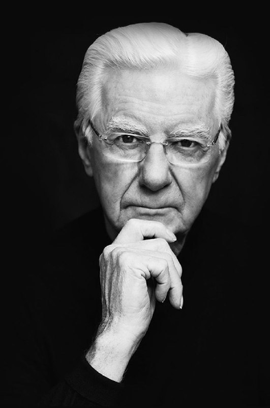 Ninja__Wisdom's tweet photo. This is Bob Proctor,

Motivational speaker, Author, and personal development mentor.

Or you may know him for, "the laws of the universe" guy.

Laws of the universe are essential for understanding people and improving your life experience.

Here are 10 of them. https://t.co/1yFxEKFy6L