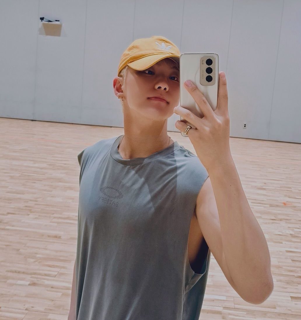minghaocheol_'s tweet photo. hoshi 🫶 https://t.co/auLUuJMWcf