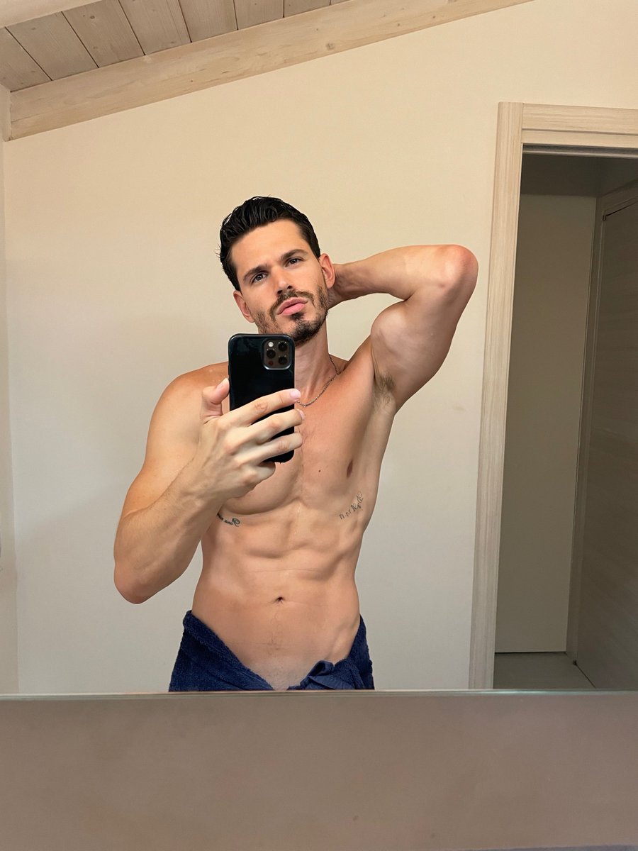 F*ck it who wants to see the full thing in dms?