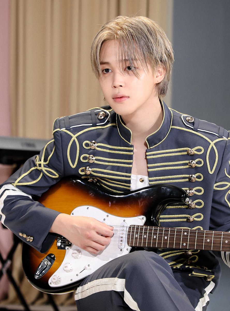 jiminbyheart's tweet photo. THIS FACE CARD IS LETHAL WTF https://t.co/O5qhRwUdiy