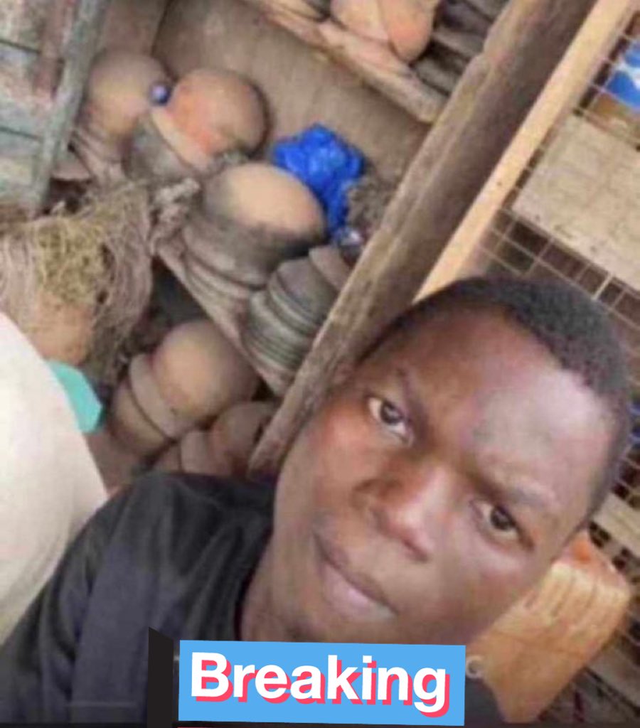 Bigdraxxx7's tweet photo. I dey st Aquinas😂📍 https://t.co/2ACR3VXJLX