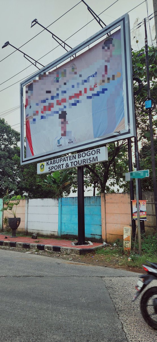 faandi's tweet image. Apasi maksudnya...