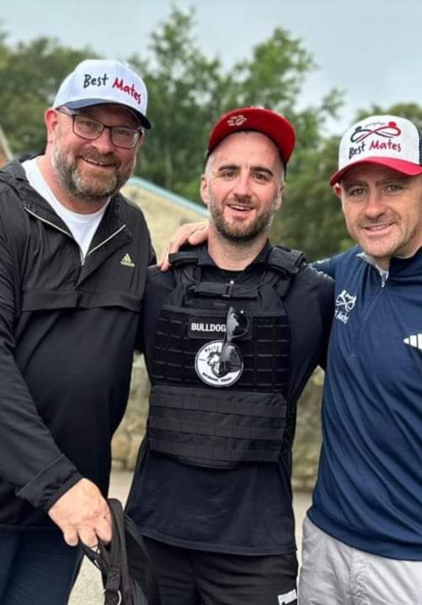 Best Mates tweet media