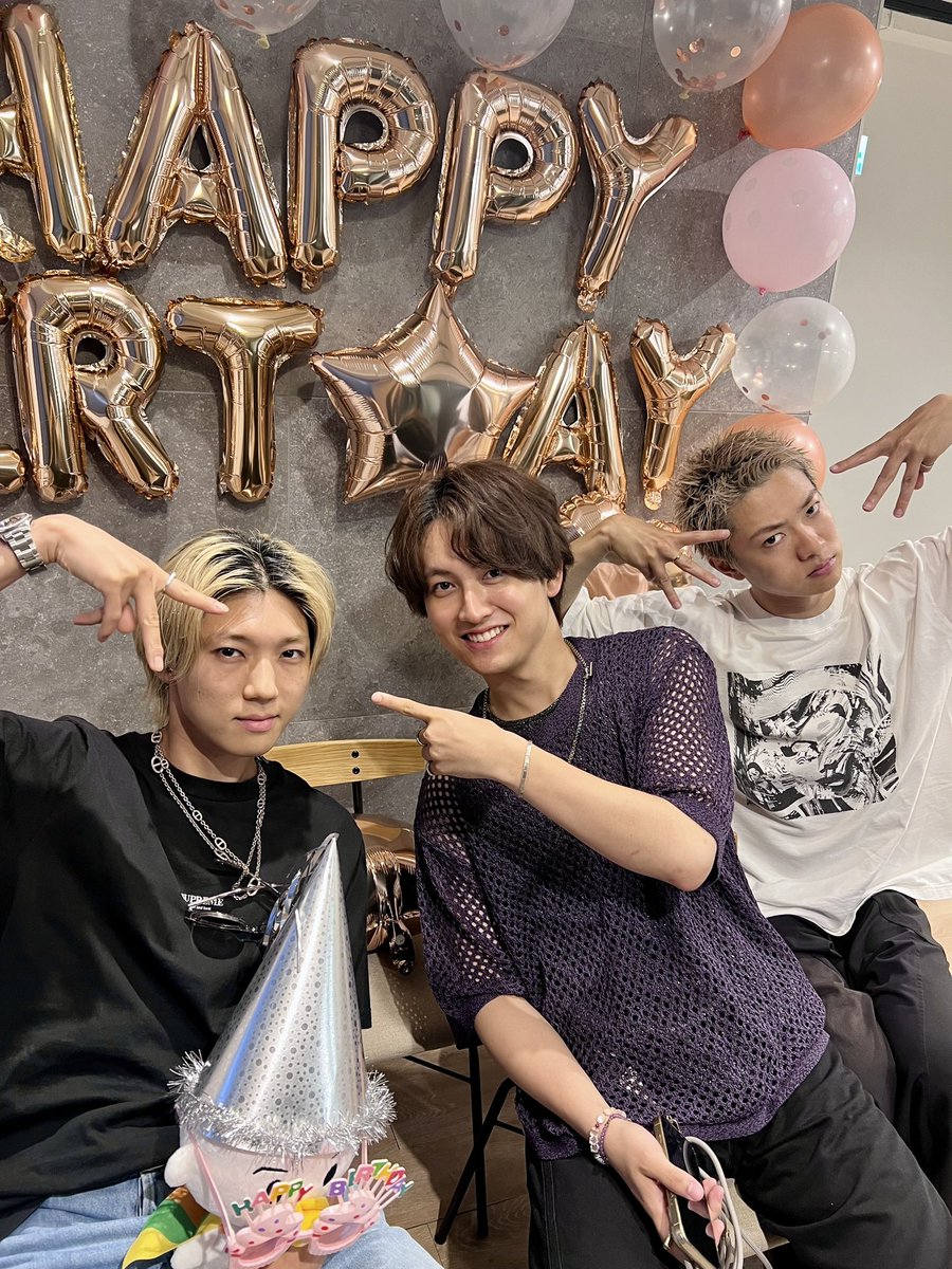 7ORDER na platformě X: „#安井謙太郎33歳おめでとう まもなく始まり