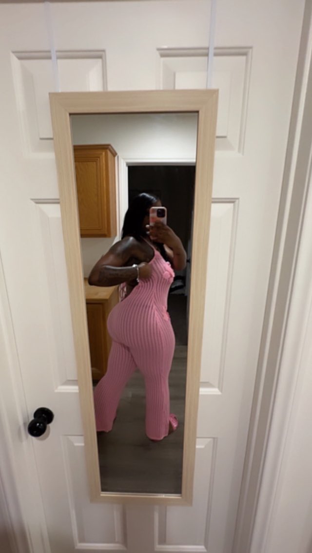 Sunset_Roses_'s tweet photo. Gn Vegas 🫶🏾✌🏾 https://t.co/usFinc1Pgj