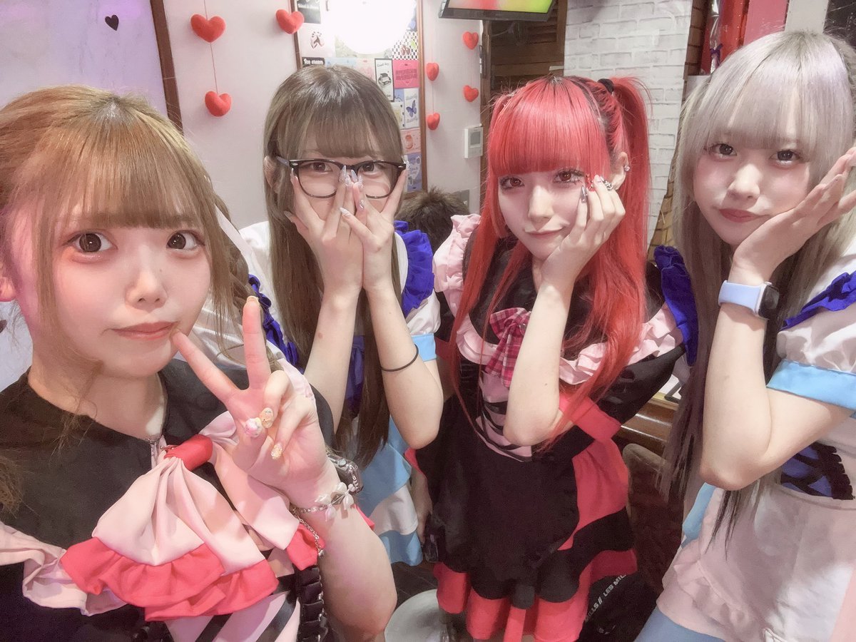 Lastcure_'s tweet photo. ꒰らすきゅあ！OPEN！໒꒱·ﾟ

18:00~23:30
やんやん @yan_happy_yan 
たるぴ @pmhamchi 
カリン @akanboukarin 
かし @shxzv8_ 

遠隔→https://t.co/tGfvvf9vVH
#コンカフェ #新宿 #歌舞伎町 #コンカフェ営業 #らすきゅあ https://t.co/DJtBzgmtfE