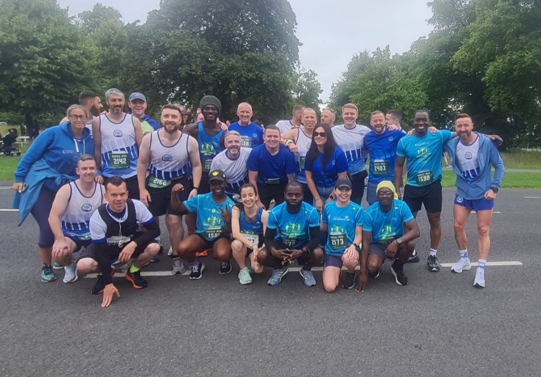Sanctuary Runners and Coolock Running Club come together at the <a href="/IrishRunnerMag/">Irish Runner</a> 10 mile today #solidarity 💙
