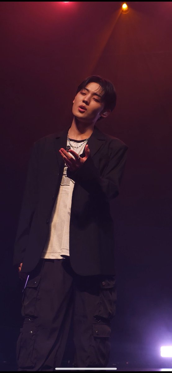 mandapanda723's tweet photo. 24.07.07: โBeautiful Thingsโ in Nashville~๐ธ Yuchan
โโโ
#ACE #์์ด์ค #๋ฐ์คํฌ #์ด๋ํ #์์ฐ #๊น๋ณ๊ด #๊ฐ์ ์ฐฌ #ACE_2024USTour_REWINDUS #ACE_REWINDUS #FindMyCHOICE #ACEinNASHVILLE https://t.co/zIRrMLrnNQ