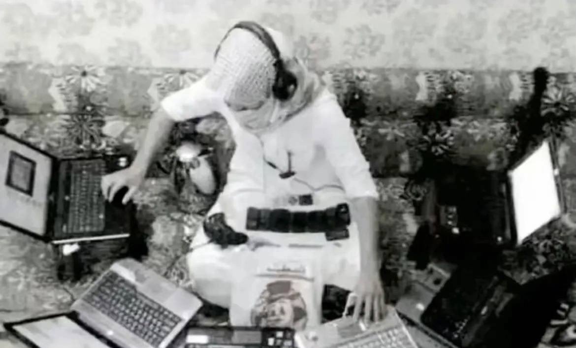 نواف tweet media