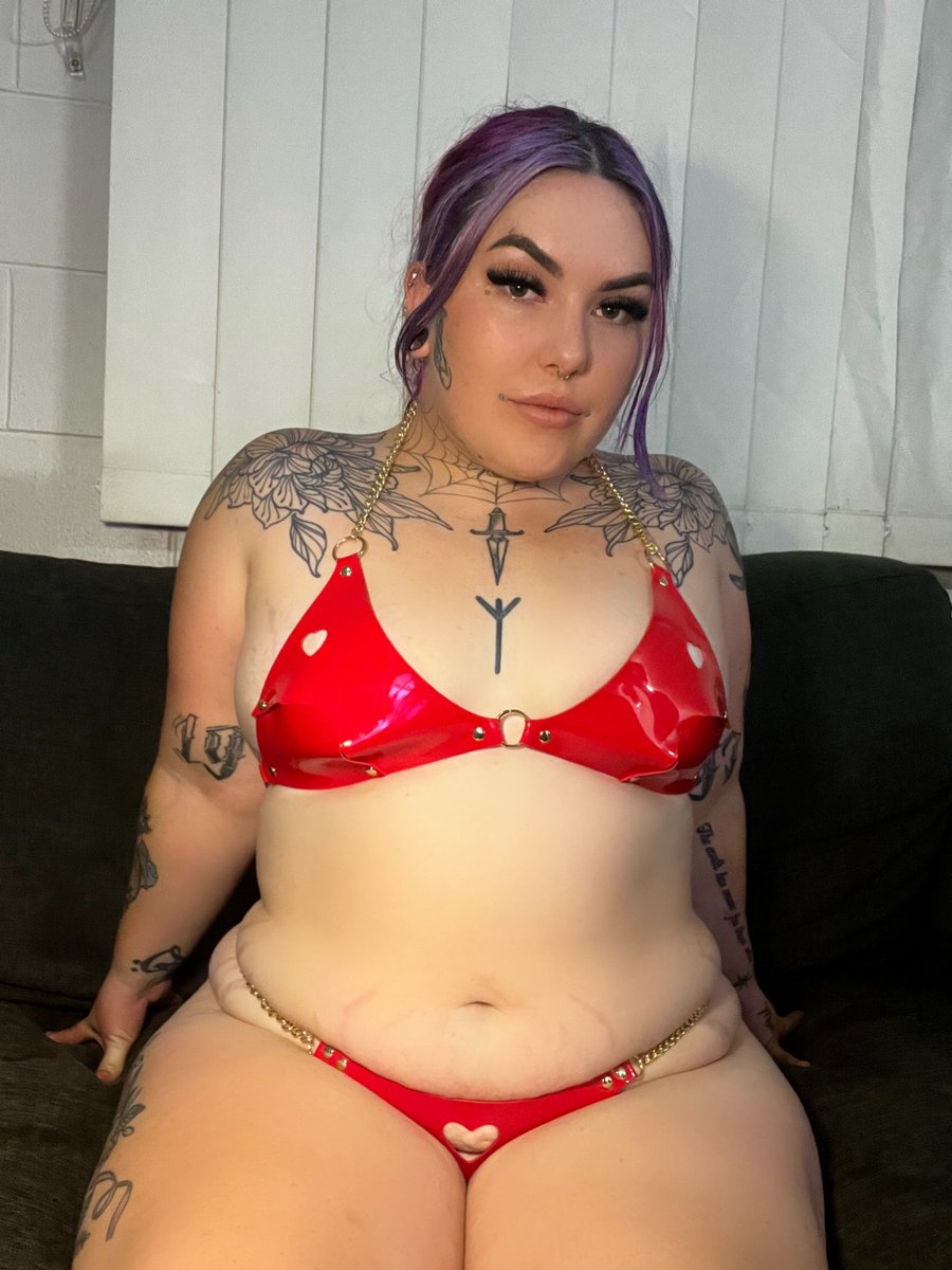 tattedvirghoe's tweet photo. Would you bust your load on me?

#onlyfans #aussie https://t.co/KCKB6a9U5W