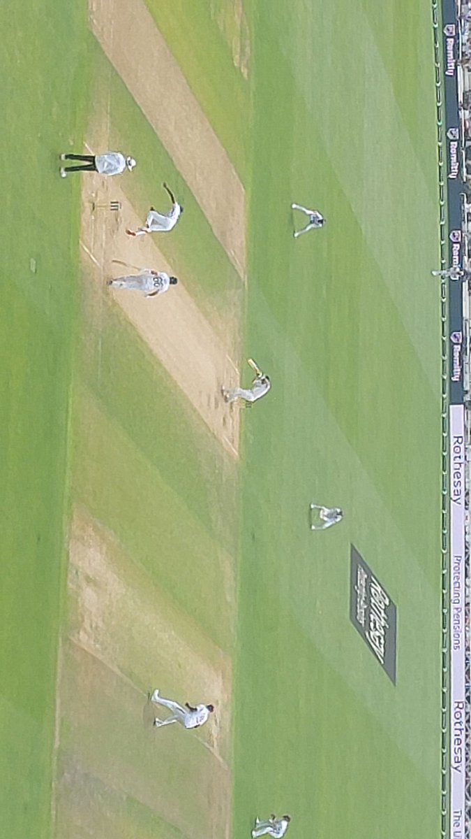 Edmund Thomas tweet media