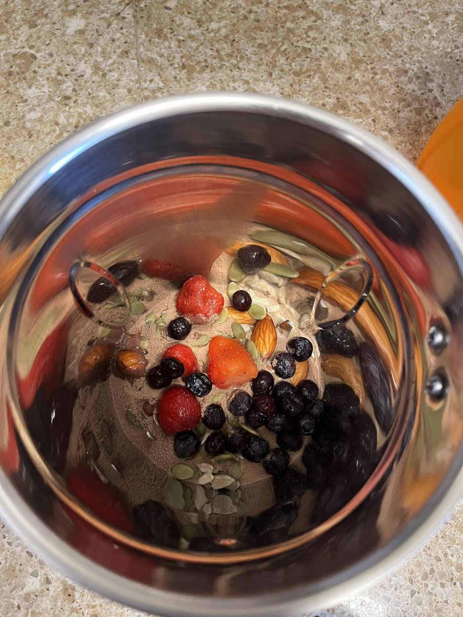 prom1t28's tweet photo. Really digging this smoothie business!  Strawberry, blueberry, almonds, watermelon seeds, pumpkin seeds, scoop of whey, water and brrrrrrr https://t.co/9W6vZZxl3g