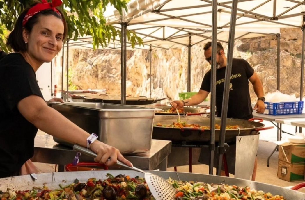 #Leturalma, ‘El Festival más bonico del verano’, ha dejado claro por qué lo es, con <a href="/RozalenMusic/">Rozalén</a> haciendo latir con fuerza el corazón de la #SierraDelSegura

<a href="/raquelrzlpz/">Raquel Ruiz</a> y el delegado de #JCCM han sido testig@s

goo.su/mAWkh4

📷: IG leturalma, chema.moragon y rugon2.