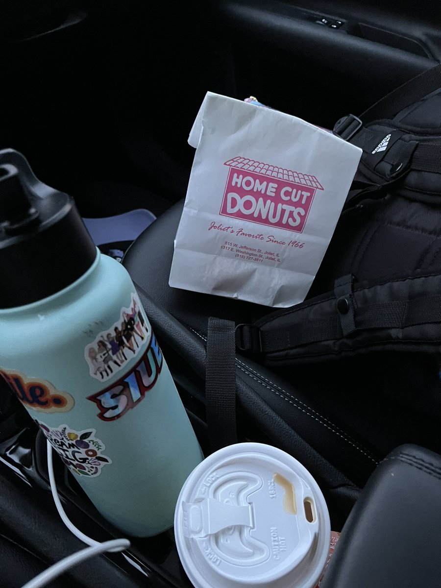 CoachSQuigley's tweet photo. A recruiting staple on my drive to Louisville…IYKYK! ❤️ #hometownfave #bestdonuts https://t.co/5J9zeBEKcu