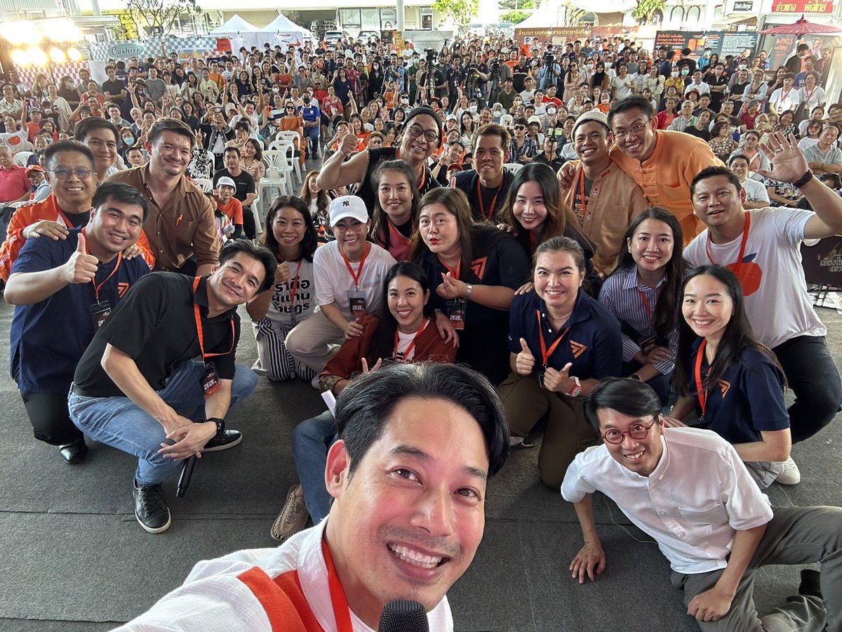 newkalyapat's tweet photo. #policyfest เชียงใหม่ค่ะ // จังหวัดต่อไป ไปที่ไหนดีน้าาาาาาา :) 🧡🧡🧡🧡 https://t.co/7O4GfqqWIG