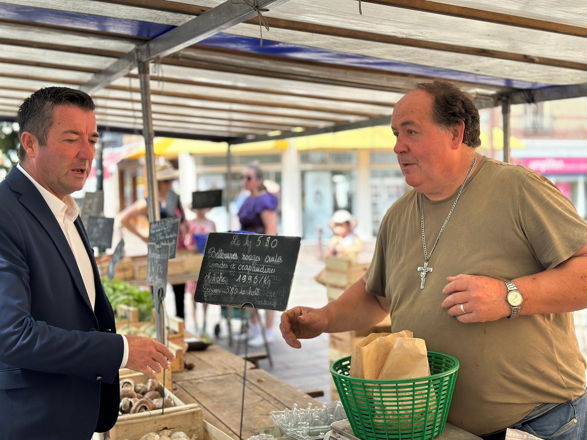 KARL OLIVE tweet media