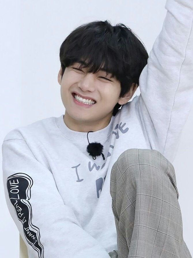 WE LOVE YOU TAEHYUNG
I LOVE YOU TAEHYUNG
WE PURPLE YOU TAEHYUNG
BORAHAE TAEHYUNG
WITH TAEHYUNG TILL THE END
WITH BTS TILL THE END
