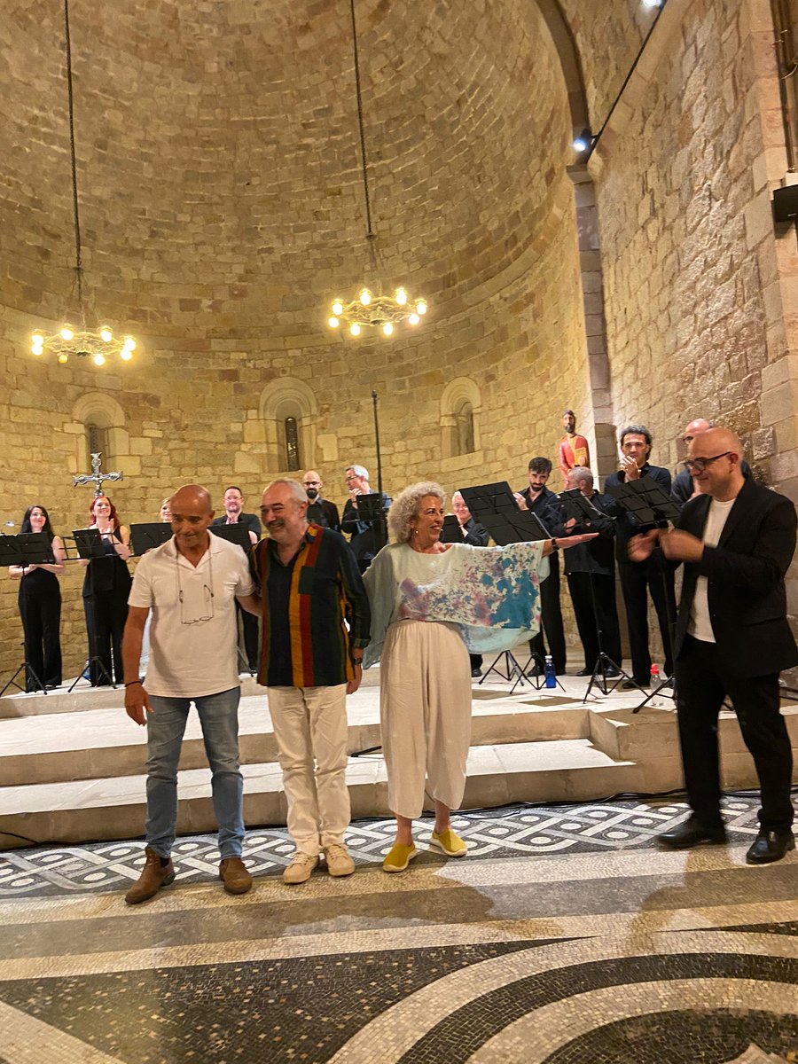 mariona vila (@marionavila_) on Twitter photo Moltes alegries!
Estrena de la primera obra que he compost amb text de la filla
Compartint programa amb els estimats #Lluisvidal i #FeliuGasull
De la mà d'uns cracks!
Amb dir de <a href="/perelluis_/">Pere Lluís Biosca</a>
Alegria i agraïment!
<a href="/CorCatedralBcn/">Cor Francesc Valls</a>
#GabrielAmargant
<a href="/Esther_pinyol/">Esther 🎗</a>
<a href="/Ferrancarceller/">Ferran Carceller Amorós 🎗</a> Moltes alegries!
Estrena de la primera obra que he compost amb text de la filla
Compartint programa amb els estimats #Lluisvidal i #FeliuGasull
De la mà d'uns cracks!
Amb dir de <a href="/perelluis_/">Pere Lluís Biosca</a>
Alegria i agraïment!
<a href="/CorCatedralBcn/">Cor Francesc Valls</a>
#GabrielAmargant
<a href="/Esther_pinyol/">Esther 🎗</a>
<a href="/Ferrancarceller/">Ferran Carceller Amorós 🎗</a>