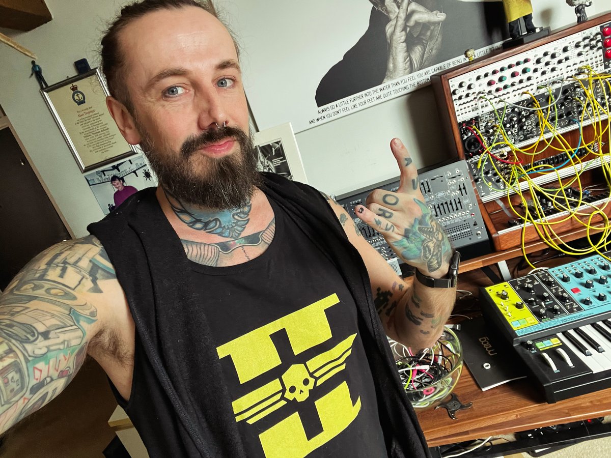 Time to helldive down to <a href="/NottsVge/">Nottingham Video Games Expo</a> Video Game Expo! Catch @Norgans and I chatting about music live, a little later this afternoon!