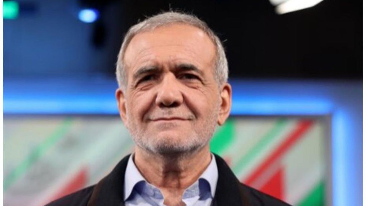 دکتر پزشکیان بارها خود را فراجناحی معرفی کردند و گفتند که دولتشان برای ایران قدم برمیدارد. 
امروز انتظار داریم که با انتخاب گزینه‌های کارآمد به دور از هرگونه نگاه جناحی،به افرادی مسئولیت دهند که توان مدیریت بالا،کارنامه موفق و ایمان کامل به انقلاب اسلامی داشته باشند.
#مطالبه_مردم