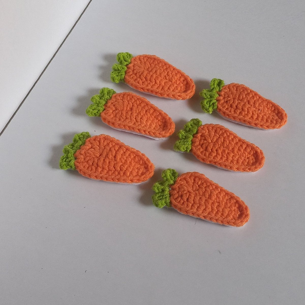 Sungchandeer's tweet photo. Hi guys aku mau jualan jepitan rajut / crochet handmade buatan aku harganya start ±8k-8,5k bisa order via oren. Dom aku ada di bekasi 😊, kalau ada banyak yang minat aku bakalan nambah stock di shopee. 

Help rt/ like guys thank you 🫶🏼 https://t.co/YoE5UHDbJg