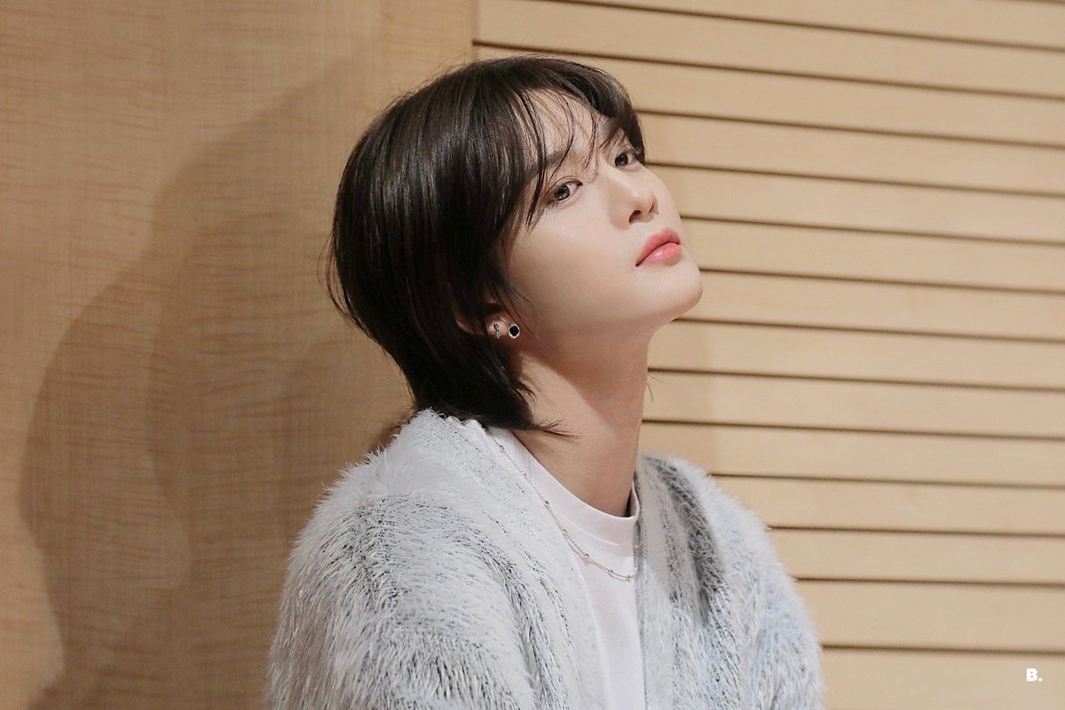 B. 비닷 tweet media