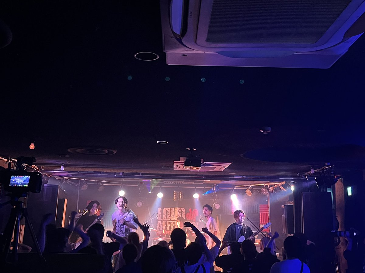 namakeieimono's tweet image. NEVER FADE さん達も観に😎🔥

#neverfade 
#秋田loudaffection