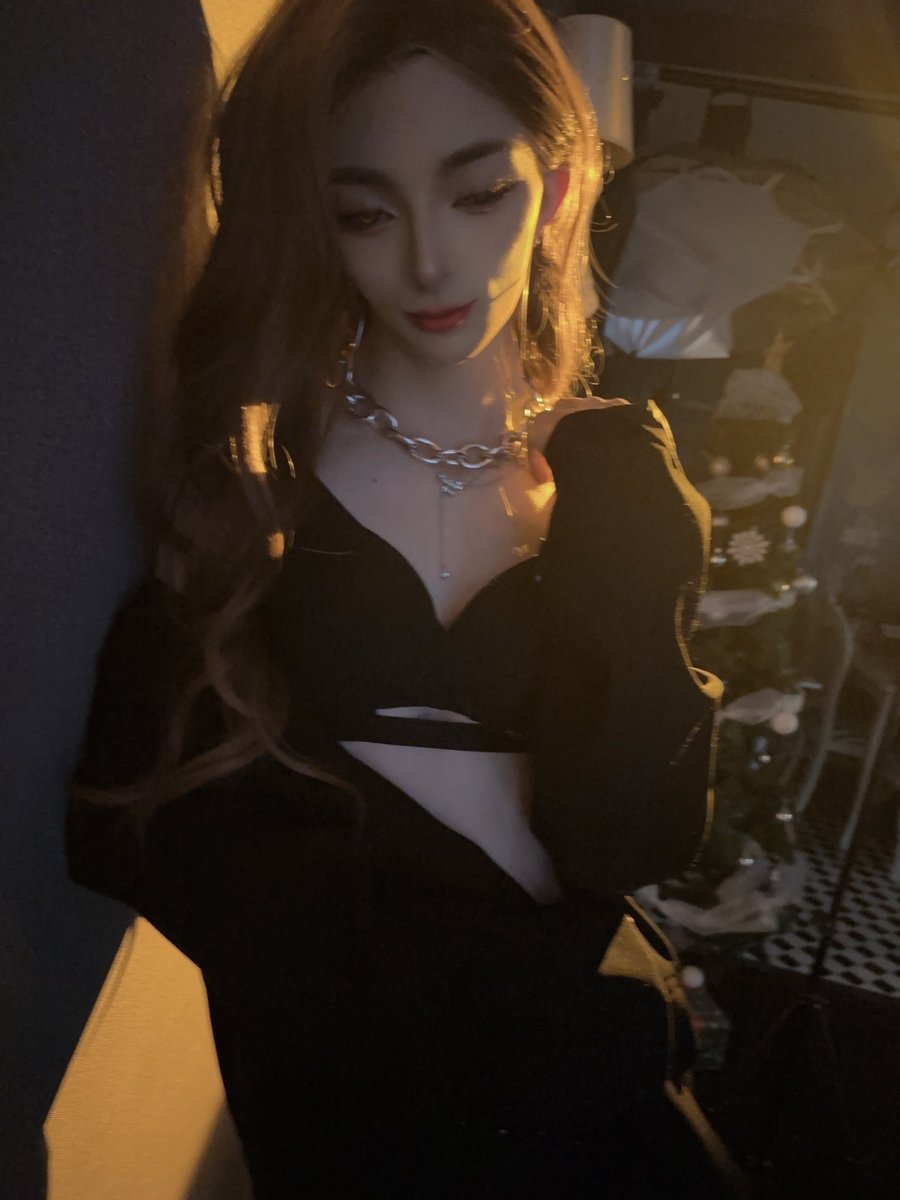 困了，蹲个睡觉搭子 #iiii  #femboy #男の娘