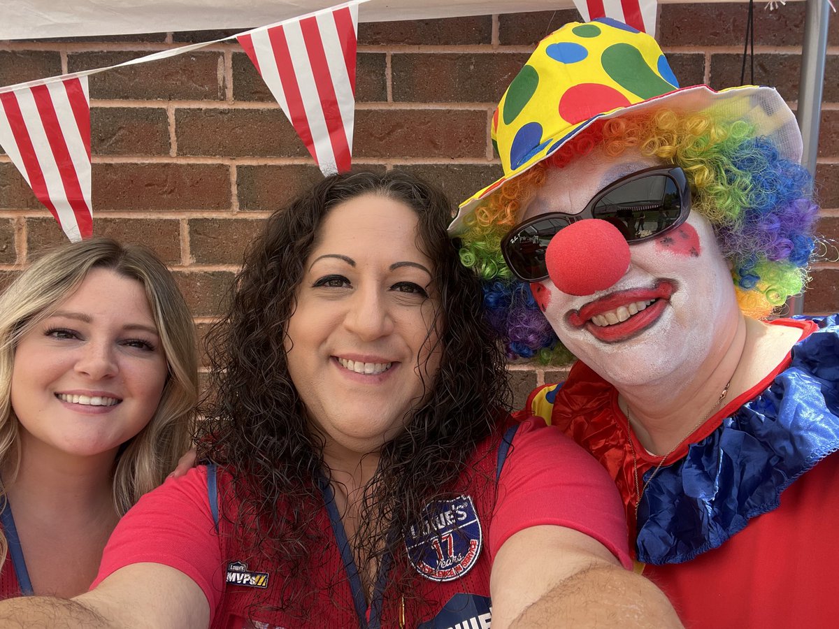 Paula Eastmond/ Cunningham (@paulacu91432655) on Twitter photo Loweโs Safety Celebration at 1035 Holmdel!!!! 365 Dayโs Safe๐๐๐thanks to my peers for coming to help! โฆ<a href="/AndrewsP26/">Paul Andrews</a>โฉ โฆ<a href="/JaneenV_HRBP/">Janeen Valdes</a>โฉ โฆ<a href="/kdc1035/">Kyle at Lowe's</a>โฉ Loweโs Safety Celebration at 1035 Holmdel!!!! 365 Dayโs Safe๐๐๐thanks to my peers for coming to help! โฆ<a href="/AndrewsP26/">Paul Andrews</a>โฉ โฆ<a href="/JaneenV_HRBP/">Janeen Valdes</a>โฉ โฆ<a href="/kdc1035/">Kyle at Lowe's</a>โฉ
