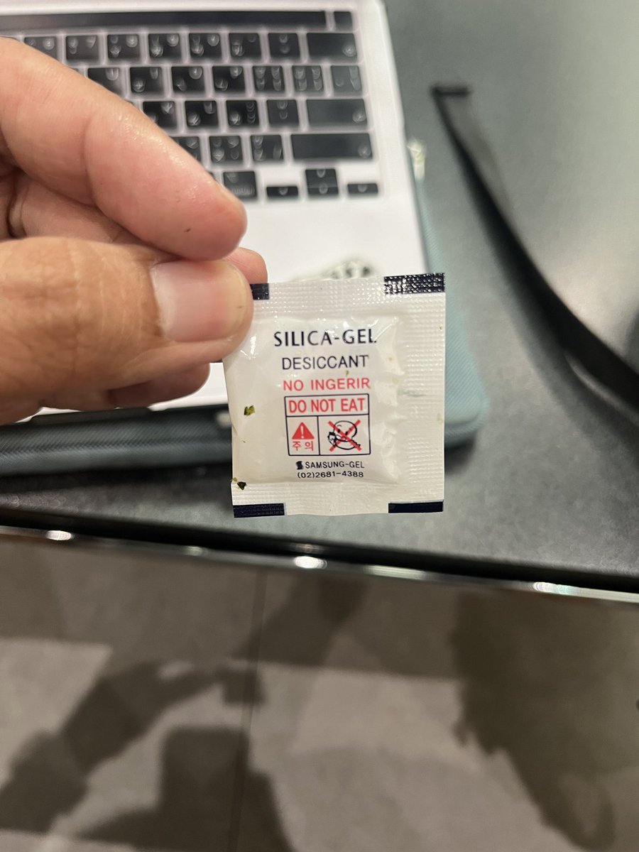 MtchLe's tweet image. Me pregunto si habrá personas que se han comido esto……😑