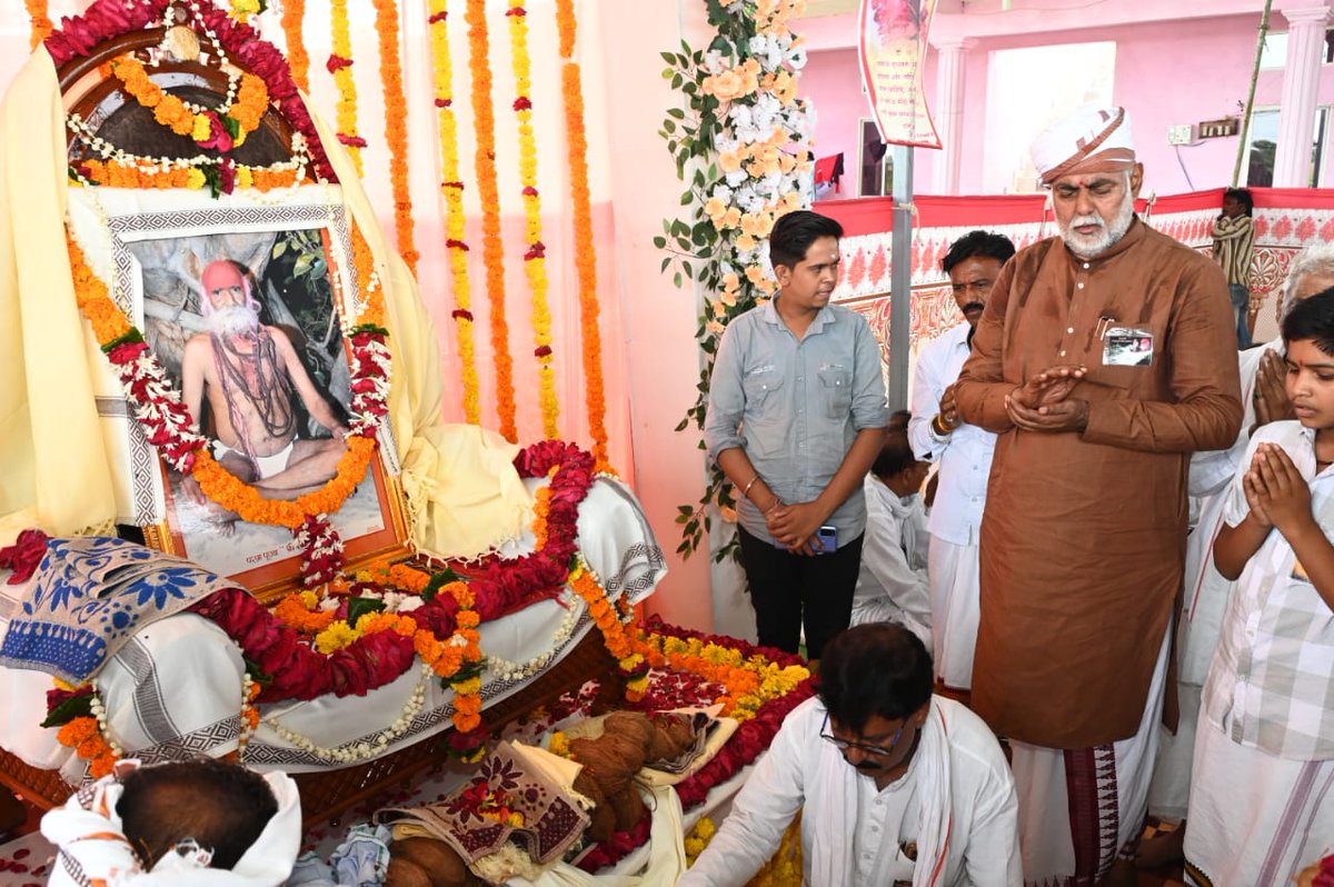 Prahlad Singh Patel ( वृक्ष से जल, जल से जीवन) tweet media