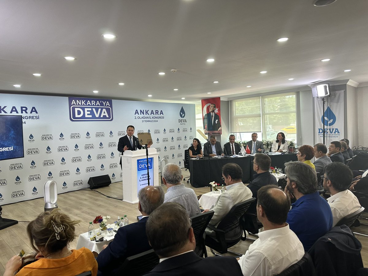 ErhanCelikEC's tweet photo. Genel Başkanımız Sn. Ali Babacan'ın katılımlarıyla Ankara İl Başkanlığımızın 2. Olağan Kongresini gerçekleştirdik.

Kongrede seçilen İl Başkanımız Sn. Elçin Gülören'i ve yönetimini tebrik ediyor, başarılar diliyorum.

@devapartisi
@alibabacan 
@elcinguloren_ 
@devaankarada https://t.co/ek7KazmeGp
