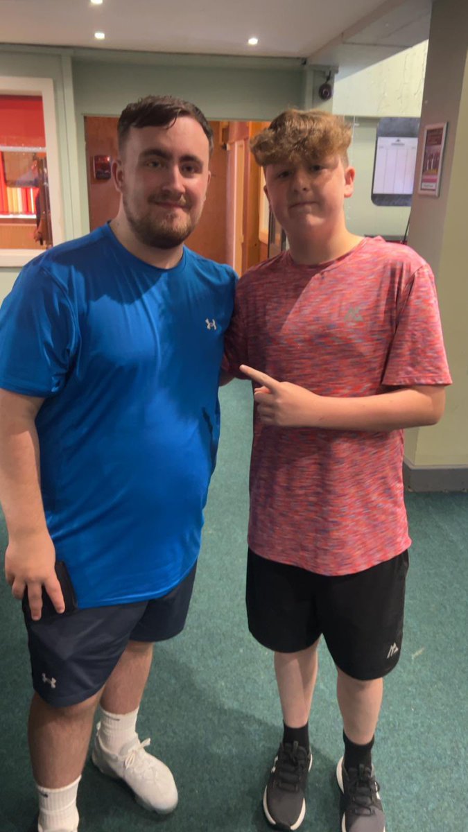Chris Edgerton (@edgie_86) on Twitter photo 👌🏻👌🏻 Luke the nuke Littler what a dart thrower <a href="/LukeTheNuke180/">Luke Littler</a>
He’s the bollocks! 🎯 Jack is buzzing, scary thing is he’s only 2years older! 👌🏻👌🏻 Luke the nuke Littler what a dart thrower <a href="/LukeTheNuke180/">Luke Littler</a>
He’s the bollocks! 🎯 Jack is buzzing, scary thing is he’s only 2years older!