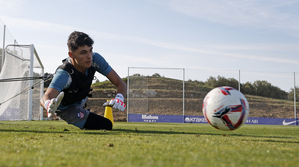 🥅 Los guardianes del arco:

🔹 Gomis
🔹 Luismi
🔹 Dani Rubio