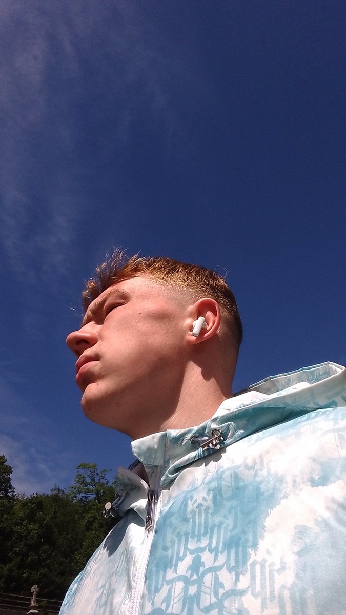3xplicitginge's tweet photo. Weather is bloody gorgeous https://t.co/XPp31eAZv3