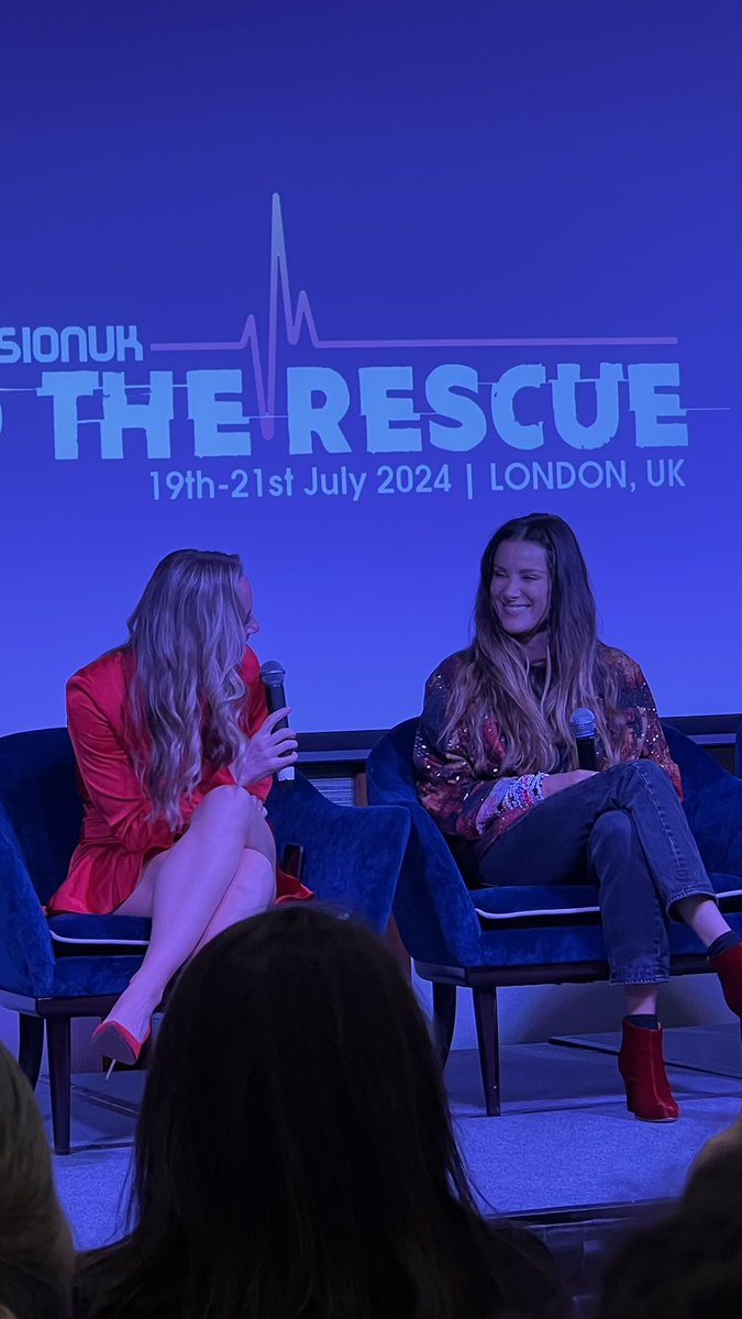 The way Stefania looks at Danielle