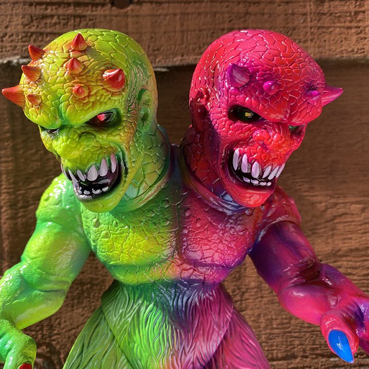 maxtoyco's tweet photo. New custom #kaiju Ettin now via https://t.co/kM6KBqaeYV 🎉 Painted by #marknagata Figure by @planetxasia ! Using @vinylwonderpaint too #2headedmonster #monster #kaiju #creature #harryhausen #planetxasia https://t.co/NWmASyiuwV