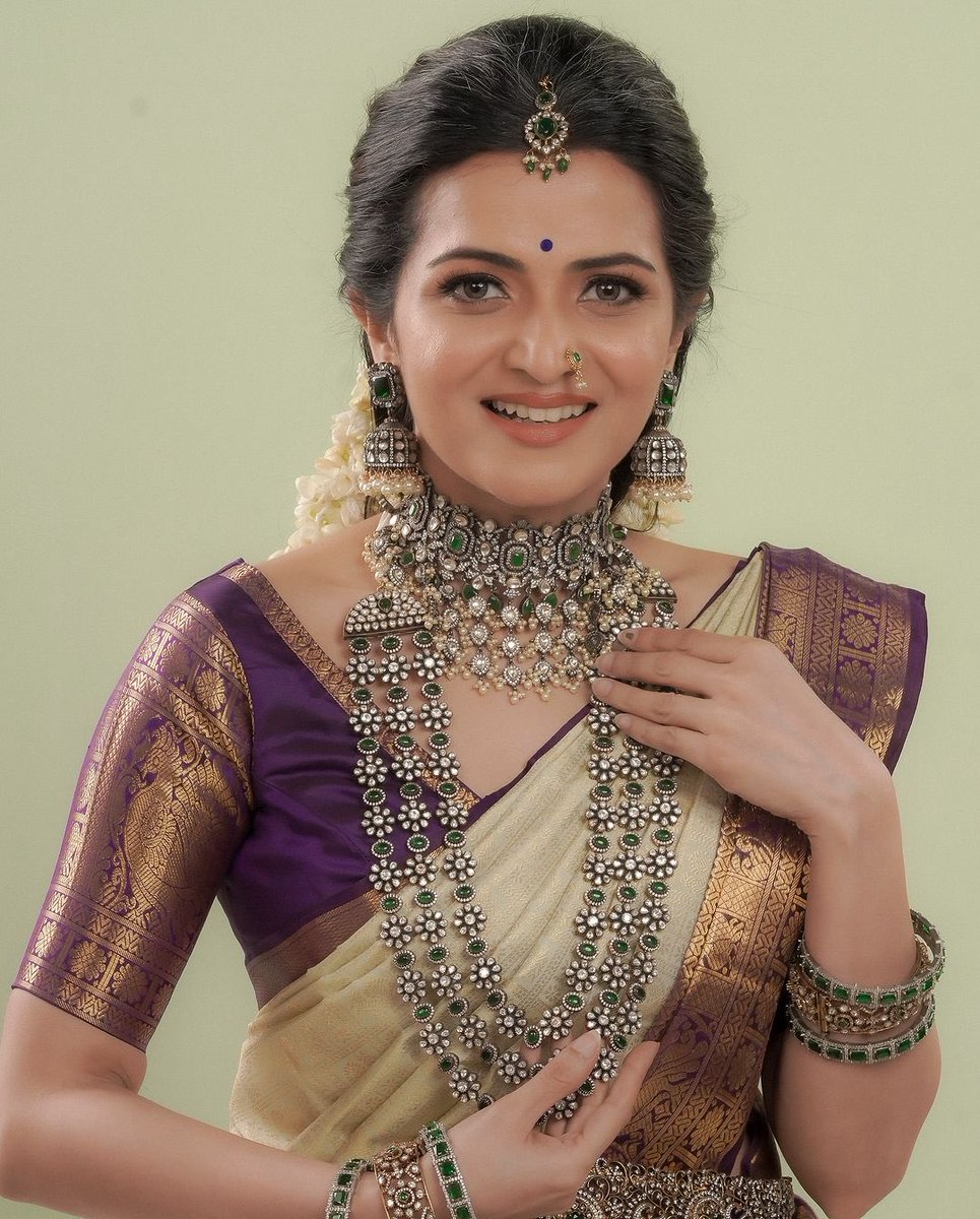 HDnHQ's tweet photo. #DhivyaDharshini #DDMaami #DD https://t.co/c8OFw0xFv3