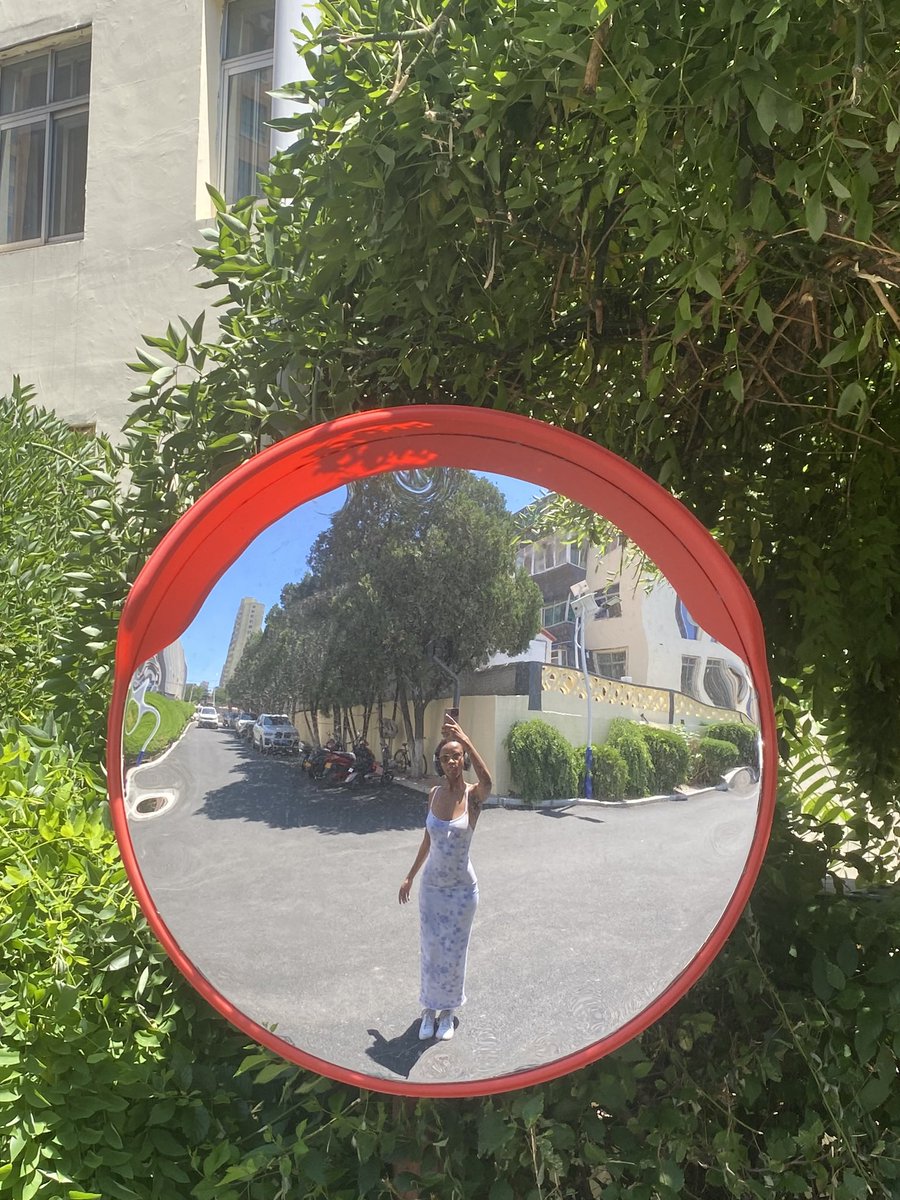 sasamoozlie_'s tweet photo. 🧍🏽‍♀️ https://t.co/3stTzrIKqh