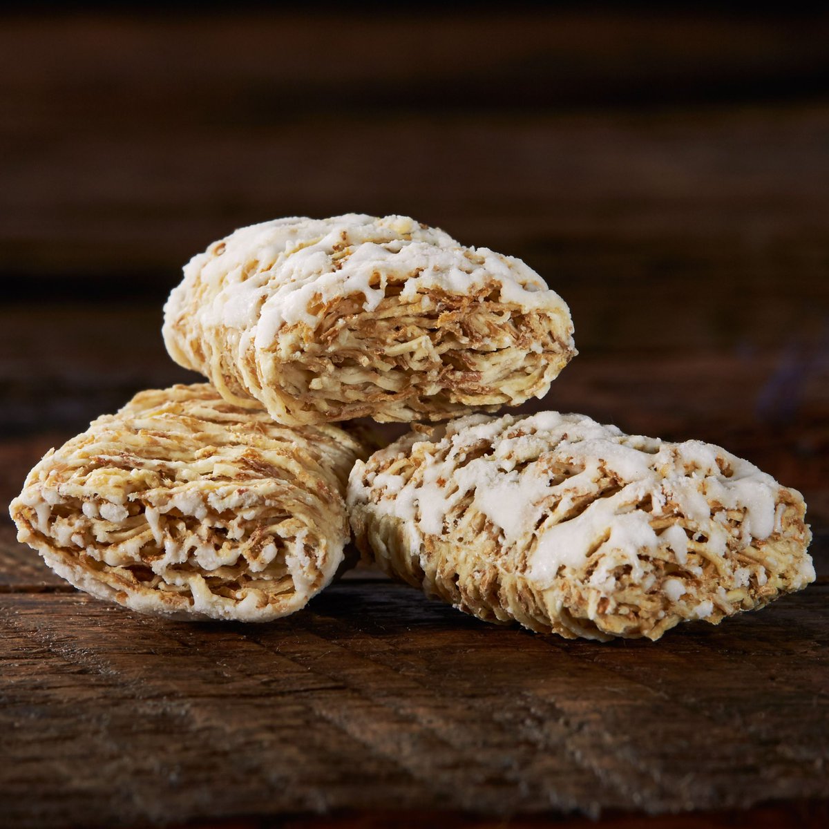 the_j_burger's tweet photo. Just ran out of Frosted Mini Peaks wtf do I do now? #miniwheats #peak #frostedminiwheats #peak https://t.co/H7kDIF1Xb8