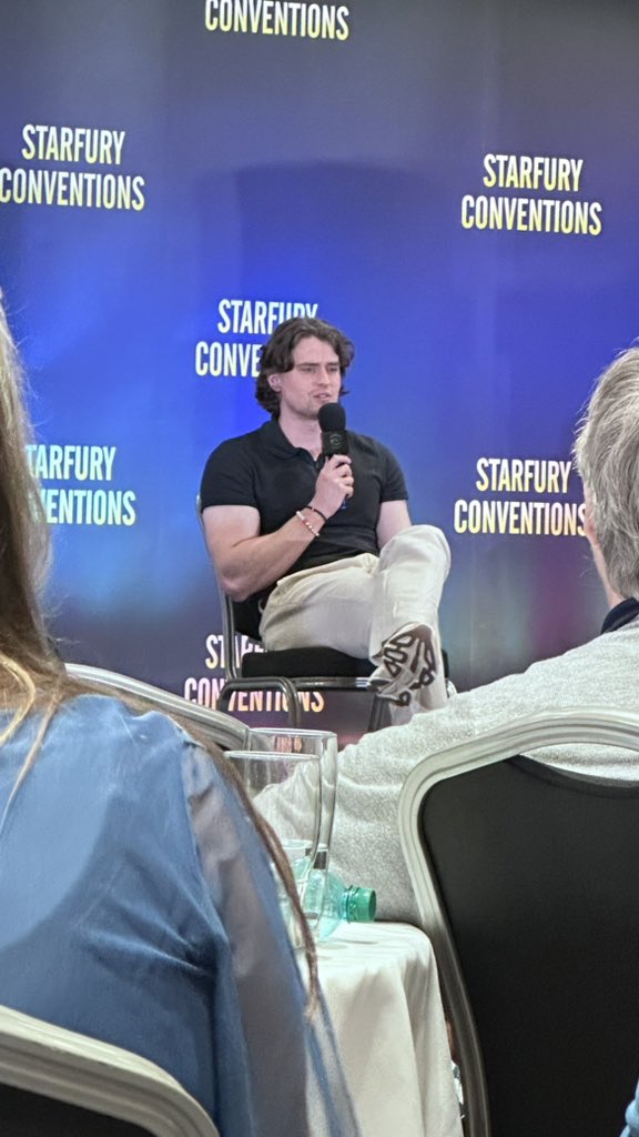 cecereads23's tweet photo. Charles unedited #outlander #highlanders7 https://t.co/dLcWWZ9VWi