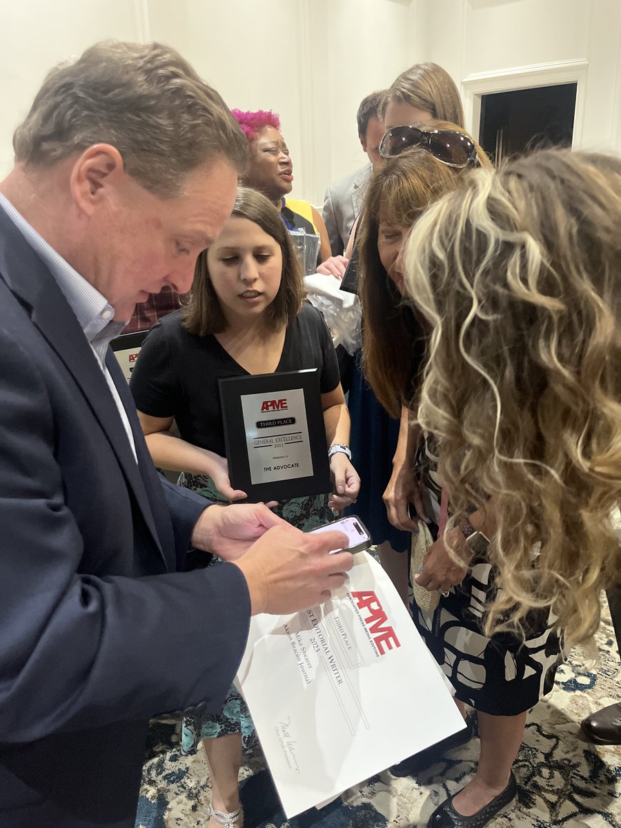 When breaking news hits at a journalism awards lunch
<a href="/MichaelJShearer/">Michael Shearer</a>