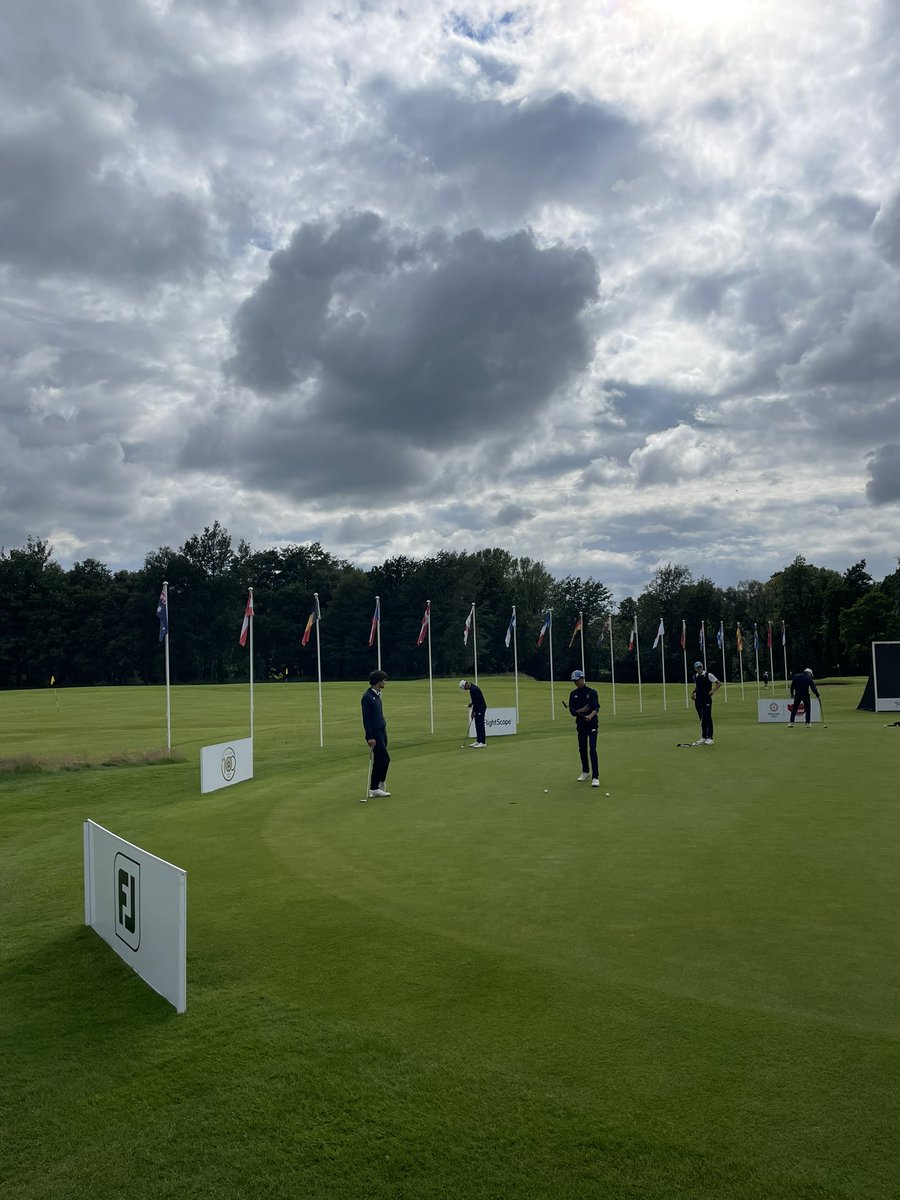 Full team in this evening to get some dry cutting done ahead of tomorrow’s practice round for <a href="/EnglandGolf/">England Golf</a> Carris Trophy. 
Course looking great, well done to the team 👏🏻