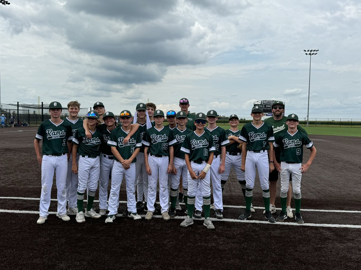 RBC 14U take down the #3 seed Hounds to advance to the semifinals at the Game Day Silver World Series in Rantoul IL.
Don’t stop now boys!! 💚🐏🤍