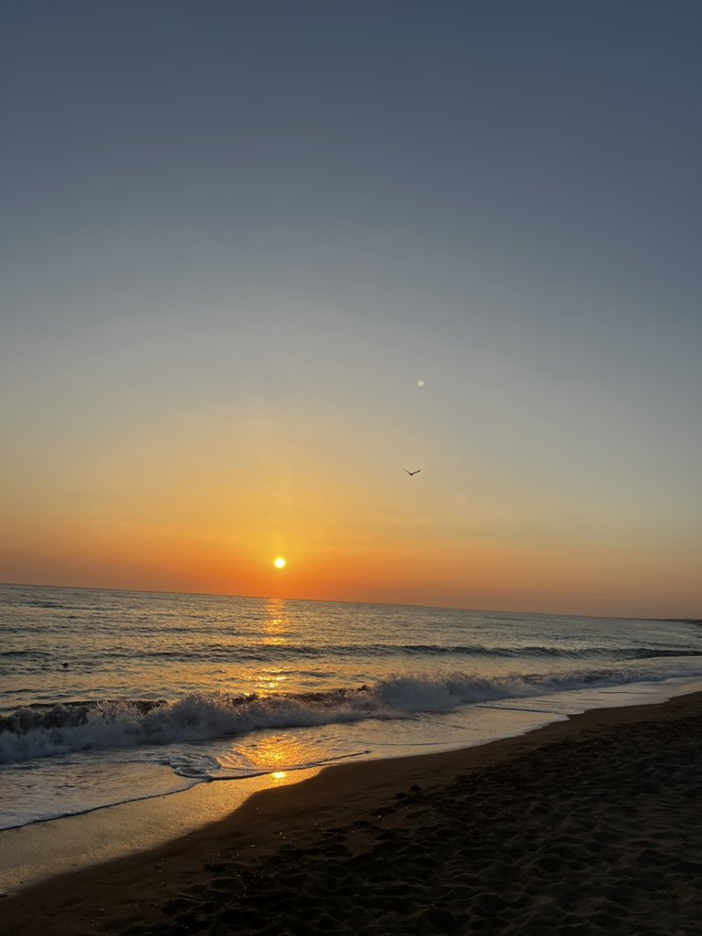 Ένα όμορφο ηλιοβασίλεμα από την παραλία γυμνιστών του Καϊάφα !
