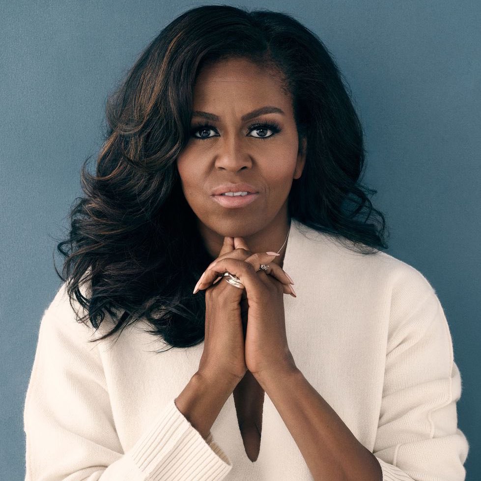 choquei's tweet photo. 🚨ATENÇÃO: Após Joe Biden desistir de disputar a reeleição nos Estados Unidos, Michelle Obama, esposa do ex-presidente Barack Obama, e a atual vice-presidente Kamala Harris poderão ser as candidatas do Partido Democrata que entrarão na disputa contra Donald Trump. https://t.co/MB9lTcP2gG