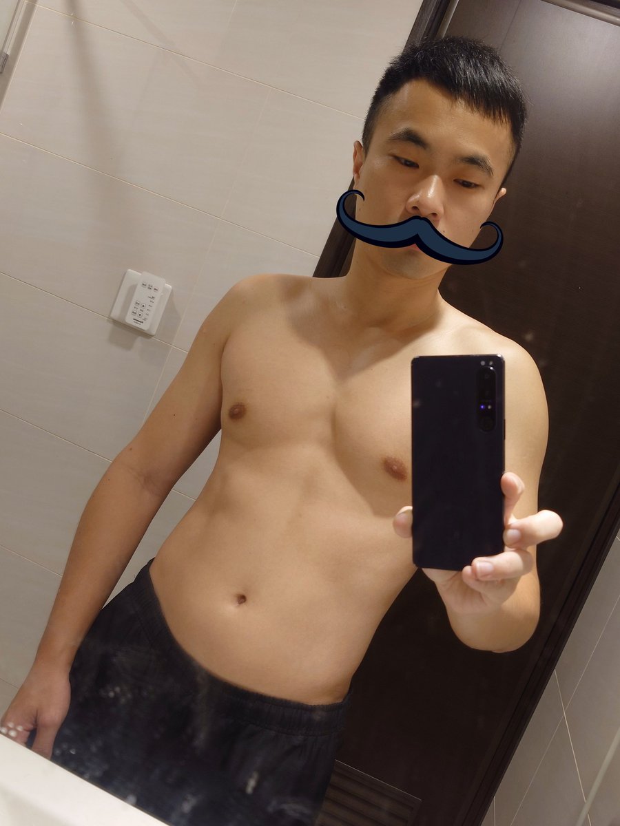 好多放暑假的小鮮肉在路上🥵