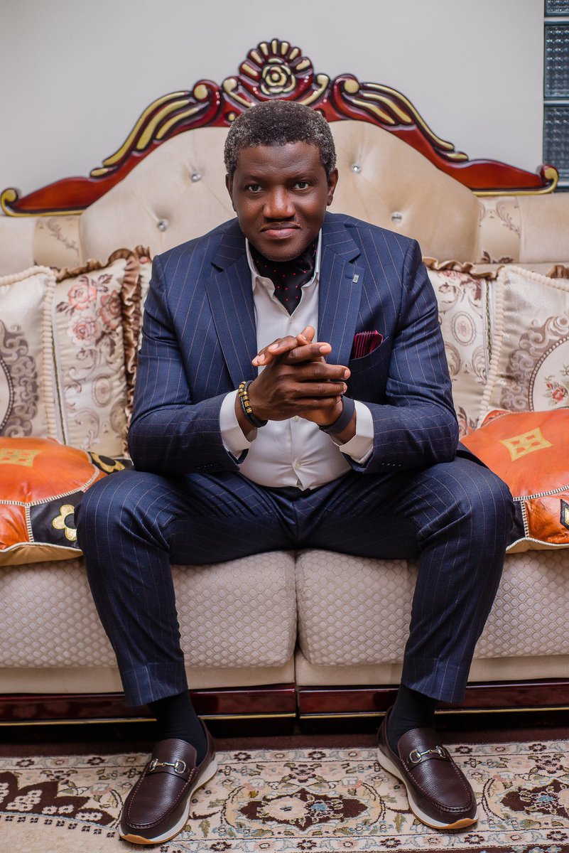 APPRECIATION

Esteemed Colleagues,

It is with a profound sense of gratitude and humility that I accept the great honour bestowed upon me to serve as your General Secretary.

 Thank you for your trust in me. 

DR MOBOLAJI OJIBARA
GENERAL SECRETARY-ELECT  
NIGERIAN BAR ASSOCIATION