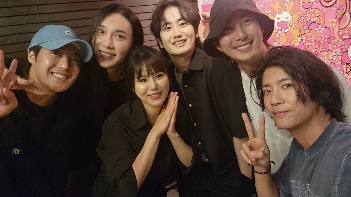 vampky's tweet photo. A este pequeรฑo momento, se llama felicidad!
#๋ฐ์ ๋ฏผ l #ParkJungMin ๐ด
#ํ์์ l #HeoYoungSaeng ๐๐ฆฆ
#๊น๊ท์ข
l #KimKyuJong ๐ป
#๊นํ์ค l #KimHyunJoong ๐ฝ๐ถ
#๊นํ์ค l #KimHyungJun ๐ข
l #SS501l #๋๋ธ์์ค์ค๊ณต์ผ l #ใใใซใจในใใผใพใใใก | #DS301 #TripleS ๐ https://t.co/s1FybZvnHK