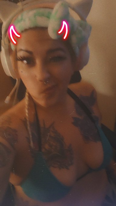 Call of Duty ... drop in get 10... don't be the 10 https://t.co/7kGxjmyeXr